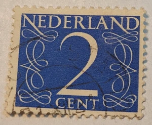 Niederlande Post ~ 2¢ blaue Briefmarke ~ verschickt/gebraucht ~ um 1955 ~ L55 - Bild 1 von 6
