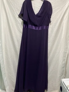 Langes Maxikleid der Marke Ever Pretty Größe 20 Kurzarm - Bild 1 von 7