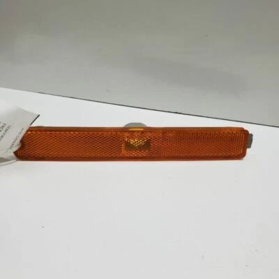 1996-1999, Saturn S Sedan, Side Marker Light Lamp, Ambar, RH, PN - GM16521468 - Image 1 of 4