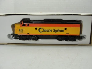 HO Train Life Like B&O Chessie Powered F7 Diesel Locomotive Caboose 4472 - Runs - Picture 1 of 5