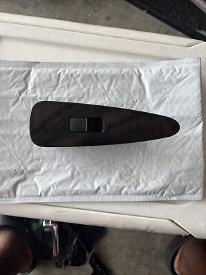 2012 HYUNDAI GENESIS ЗАДНИЙ ВОДИТЕЛЬ ЛЕВАЯ СТОРОНА выключатель стекла OEM - Изображение 1 из 2