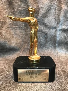 Vintage Marksman Trophy From May 1958. Franklin P.D 3rd B.W/Black Bakelite Base - Picture 1 of 8