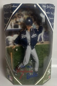 BARBIE "New York Yankees" Baseball Collector Edition Doll Vintage 1999 Mattel - Picture 1 of 7