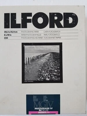 Ilford MGIV RC Deluxe Brillante 8"x10" Parcial 250 Hojas Caja. Pesa 4 lb 5 OZ Foto 1 de 2