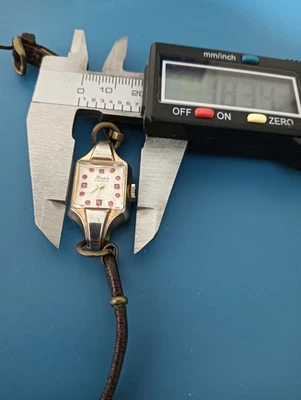 Reloj mecánico base vintage Foto 1 de 2