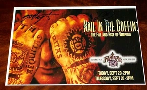 VAMPIRO WCW CHIODO NELLA BARA LA CADUTA E L'ASCESA DI VAMPIRO POSTER FIRMATO 12X18! - Foto 1 di 1