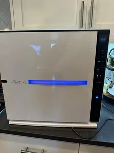 Rabbit-Air -A2 HEPA Air Purifier Model SPA-700A - White. No filters - Picture 1 of 12