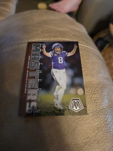 Kirk Cousins 2023 Panini Mosaic #TM-KCU Base Minnesota Vikings - Foto 1 di 2