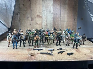 Chap Mei Lanard The Corps Unbranded Lot of 45 Military Action Figures & Weapons - Picture 1 of 22