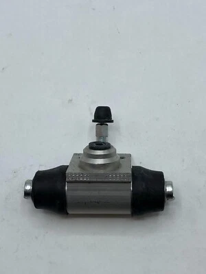 32998G01 Cushman Cilindro de rueda hidráulico FRT 5 orejetas SK-44240109JE Foto 1 de 4