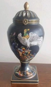 French Neoclassical 'Peint A La Main' Lidded Vase 16.5cm, Early 20th C - Picture 1 of 14