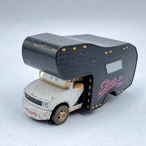 Disney Pixar Cars Deluxe #9 Mega Size Elvis RV Club Camper Maßstab 1:55 - Bild 1 von 8
