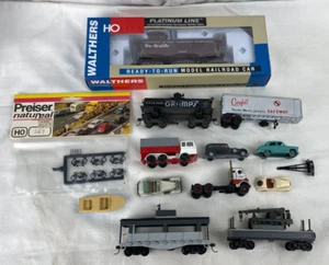 HO Scale Assorted Lot Model Bikes Train Cars Safeway Semi Trailer Walthers - Bild 1 von 6
