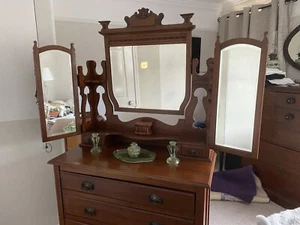 antique dressing table with side mirrors with drawers - Picture 1 of 11