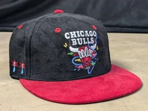 2024 Chicago Bulls Artist Hat Series 3/18 v Portland BRAND NEW Julia Franco - Picture 1 of 7