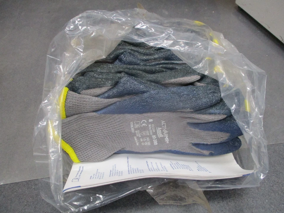 Pack de 12 pares de guantes multiusos Ansell ActivArmr talla 8 MEDIANOS 80-100 Foto 1 de 1