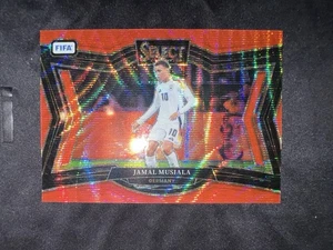 Jamal Musiala 2024/25 Panini Select FIFA Field Level Red Wave Prizm /59 - Bild 1 von 2