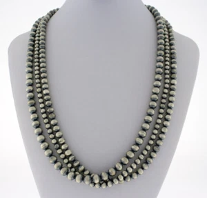 Handgefertigte 3-Strang Sterlingsilber Perlenkette von Navajo Künstler Jan Mariano - Bild 1 von 3