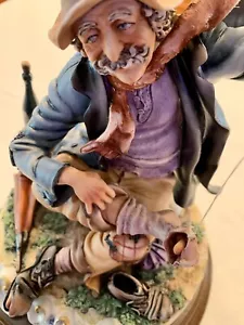 Capodimonte By Roni-La Medea, Homeless Man Fixing his Sock NEW Certified - Picture 1 of 12