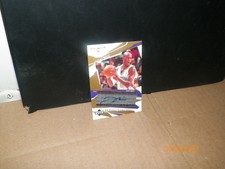 1 2003-04 Upper Deck Black Diamond 24 KARAT SIGNATURE JEROME MOISO JM-F:6