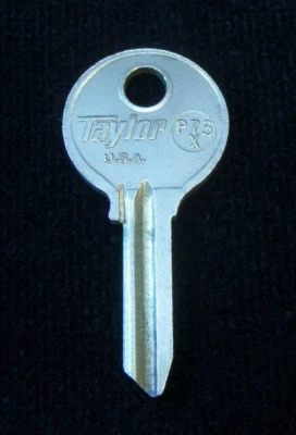 H64E PORSCHE 356C GLOVE BOX KEY BLANK "GZ" code: approx. 1964 thru 1965  356SC - Image 1 of 4