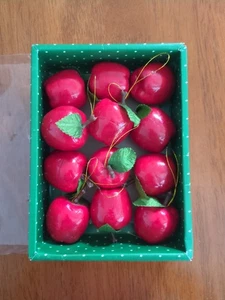 Weihnachtsäpfel Ornamente ~ klein ~ offene Schachtel mit 12 - Bild 1 von 17