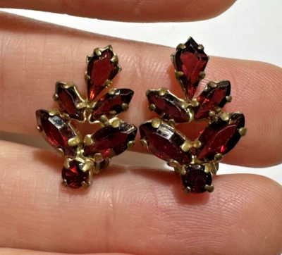 Marquise Roter Granat Facettierter Glas Blatt Blätter Goldfarbene Clip Ohrringe - Bild 1 von 4