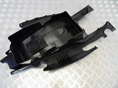 Suzuki DL650 V-Strom L2 L6 submarco trasero debajo de bandeja panel de carenado 2012 a 2016 Foto 1 de 4