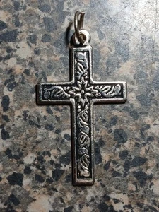 Cross Medal - Picture 1 of 5