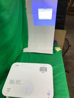 *NEC M323X DLP Projector 3200 ANSI  CONFERENCE Room 1080p 3D HDMI - Image 1 of 4
