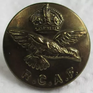 RAF:"ROYAL CANADIAN AIR FORCE BRASS BUTTON" (Large, 23mm, Kings Crown, WW2 Era) - Picture 1 of 4