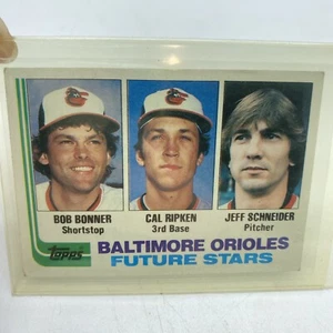 1982 Topps - Future Stars #21 Cal Ripken, Jeff Schneider, Bobby Bonner (RC) - Bild 1 von 2