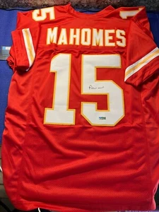 Patrick Mahomes Autographed Signed Jersey Kansas City Chiefs W/Heritage COA - Picture 1 of 9