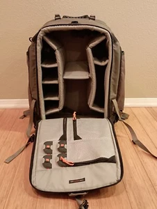 Lowepro Pro Trekker 400 AW - Camera & Accessories Backpack - Picture 1 of 6