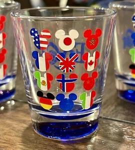 Walt Disney World Epcot Center Shot Glass Mickey Mouse One World 12 países - Imagen 1 de 12