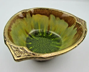 Tazón de cerámica vintage estilo bosque en forma de triángulo marrón verde oro #975 - Imagen 1 de 12