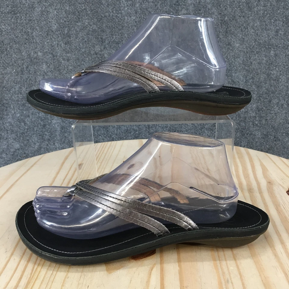 Sandálias femininas Olukai 9 chinelos prata biqueira-post casual conforto cano baixo sem salto - Imagem 1 de 4