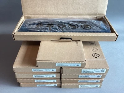 Teclado negro USB tradicional con cable Lenovo x10 00XH688 - LOTE DE 10 - NUEVO Foto 1 de 4