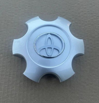 Nuevo 1 pieza TOYOTA Sequoia 2003 04 05 06 07 tapacubos central plata 560-69440 rueda 17" Foto 1 de 4