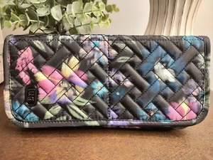 Lug Sleeper Quilted Makeup Brush Holder Bloom Black Floral Foldable Stand Up - Picture 1 of 5