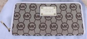 Michael Kors Jet Set Tan Mk Signature Large Travel Continental Wallet Wristlet - Picture 1 of 10