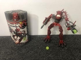 LEGO Bionicle Piraka : Hakann 8901 (w/ Canister)
