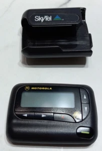 Motorola Skytel Flex Black Pager z klipsem do paska Kolekcjonerskie Vtg Tech Części Naprawa - Zdjęcie 1 z 8
