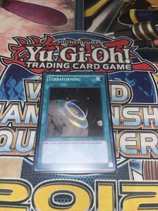 YUGIOH TERRAFORMING AP01-EN009 SÚPER RARO - Imagen 1 de 1
