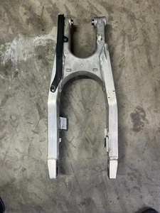 1998 Cr250 Swing Arm - Picture 1 of 5