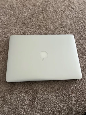 A1502 Retina MacBook Pro No SSD Doesn’t Power On Parts Only As-Is - Image 1 of 4