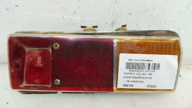 7701017048 LUCI POSTERIORI DESTRA / 010035 / 010035 / 1098104 PER RENAULT 12 R12 - Imagem 1 de 2