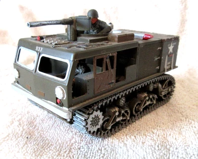 高速军用拖拉机模型内置 1/40 比例标记 Revell 1956 — 第 1/4 张图片