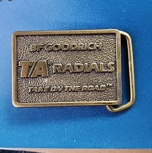 DE COLECCIÓN 1981 BF GOODRICH T/A RADIALES NEUMÁTICOS COMPAÑÍA HEBILLA DE CINTURÓN LATÓN - Imagen 1 de 5