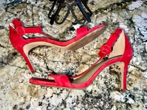 ANN TAYLOR cherry red genuine suede size 8 heels ankle strap t-strap, VERY NICE - Picture 1 of 8